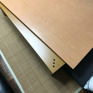 コタツ付きテーブルの画像