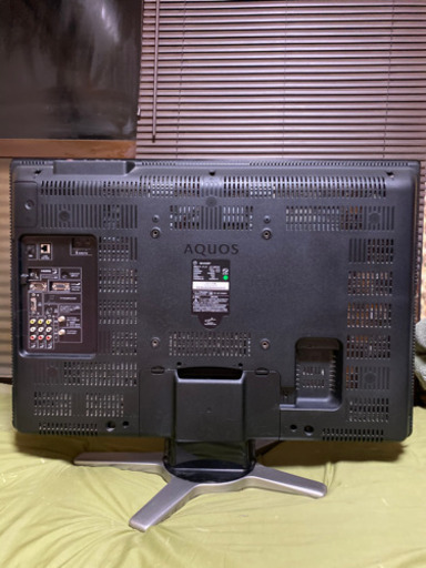 お早い者勝ち…お譲りします。世界の亀山モデルAQUOS 32V Digital Hi-Vision
