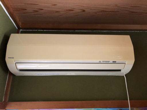 【お話中】東芝エアコン　2.2kW 6畳用　取り外しできる方