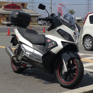 アプリリア SR MAX300　 車検2024.7まで　ETC、...