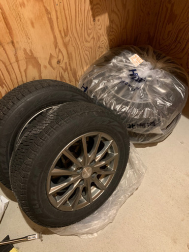 ブリジストン　スタッドレスタイヤ　ブリザックVRX2 175/65/R14 2018年製　ホイールセット