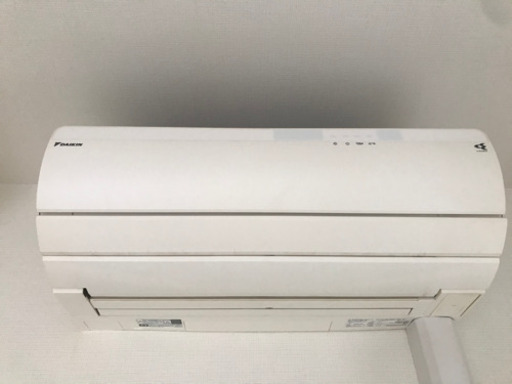 【取引中】ダイキン　エアコン　14畳用　うるるとさらら　2014年　省エネ高性能自動お掃除　定価47万