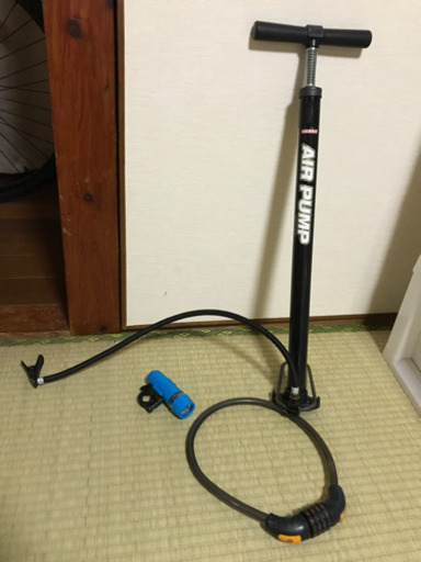 クロスバイク　エアポンプ他