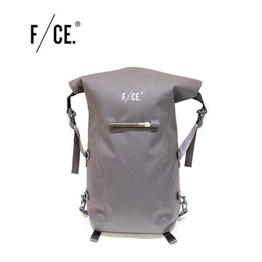 完売御礼　F/CE（エフシーイー）　/ノー シーム ジップ ロックバッグ /グレー　黒と被らず、そして邪魔しない