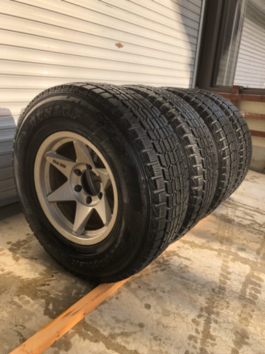 アルミホイル付きスタッドレス4本セットおまけ付き