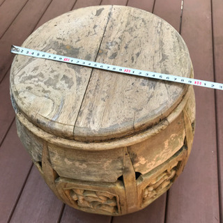 アジアンな多目的椅子の画像