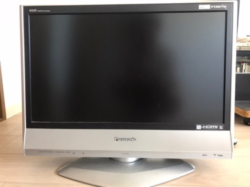 パナソニック　液晶テレビ　23型