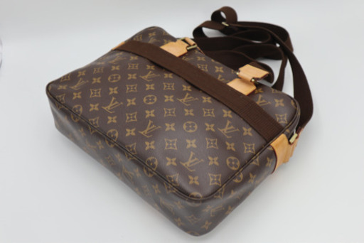 《LOUIS VUITTON/モノグラム サック ボスフォール》ABランク 美品