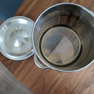 14L 蓋付き寸胴鍋の画像