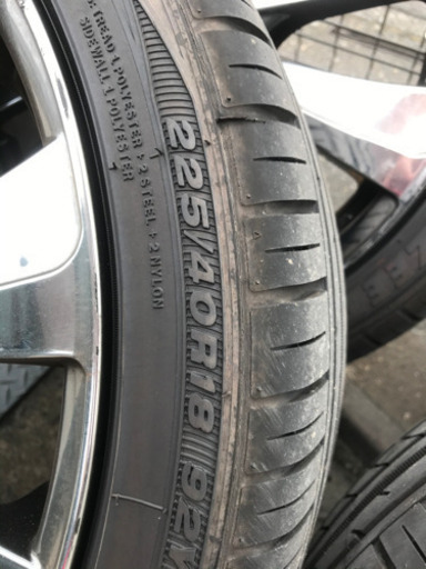 バリ山！！　225/40R18 タイヤ・ホイールセット