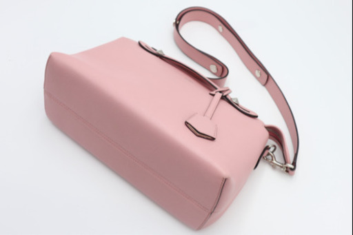 《FENDI/バイザウェイ ピンク ストラップ カーフレザー》 Aランク 極美品