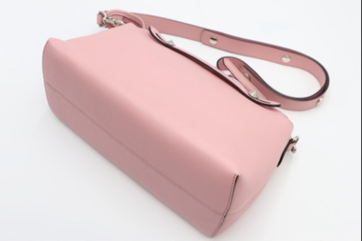 《FENDI/バイザウェイ ピンク ストラップ カーフレザー》 Aランク 極美品