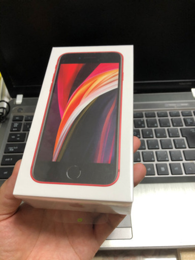新型iPhone  SE2 64G レッド　simフリー