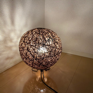 【取引中】ニトリ　テーブルランプの画像