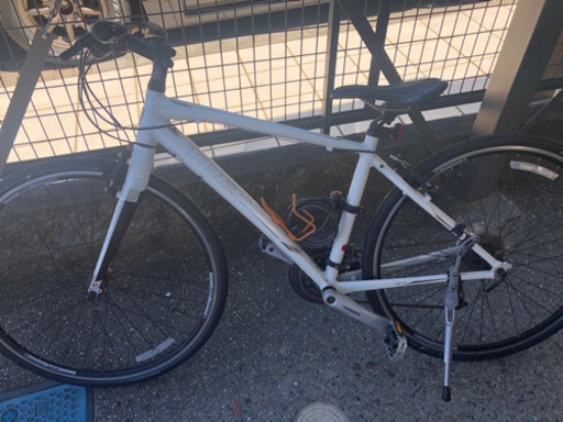 TREK クロスバイク　fx 7.4