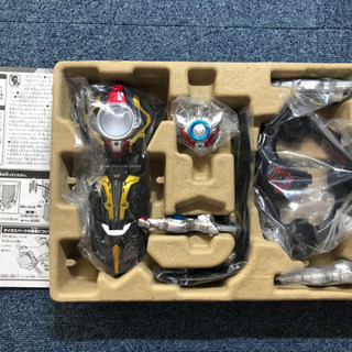 DXウルトラマンタイガ完全なりきりセットの画像