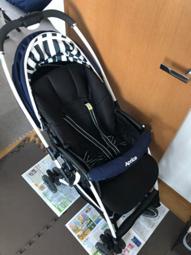 Aprica ベビーカー　ラクーナエアー