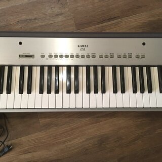 中古電子ピアノ　kawai es1 