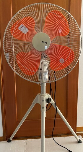 業務用、工場用扇風機　室内使用　オレンジｘホワイト　2010年製