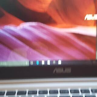 軽量ノートPC ASUS E200HA Atom Z8350/RAM 4GB EMMC 32GBの画像