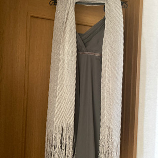 未使用パーティードレスの画像