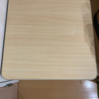 【美品】こたつテーブル（コンセント付き）の画像