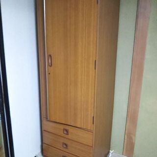 タンス差し上げます