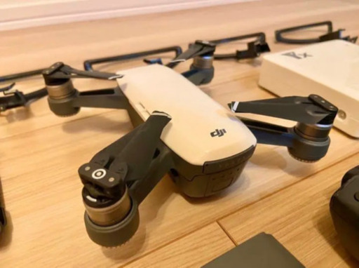 ドローン DJI SPARK FLY MORE COMBO ※エラーあり