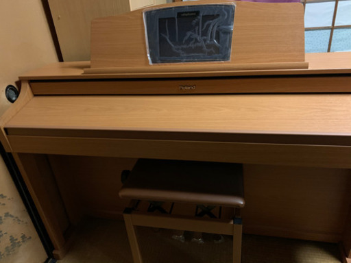 クリスマス限定盤』初めてのピアノ、お子様にも大人気のローランドhpi50-eシリーズモデル