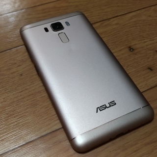 シムフリー 5.5インチ 4GB/32GB zenfone3 laser 訳ありの画像
