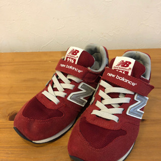 最終値下げ　ニューバランスのスニーカー　子ども