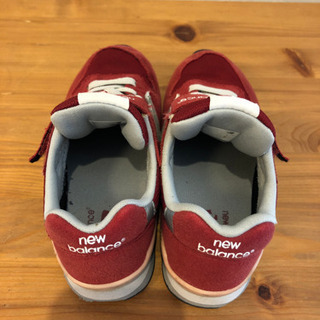 最終値下げ　ニューバランスのスニーカー　子どもの画像