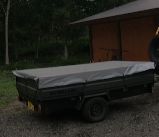 カーゴトレーラー