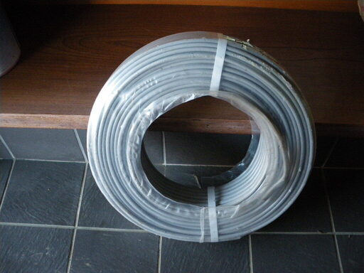 未使用の電気配線ケーブル　100m