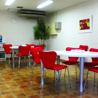 ベテラン外国人講師による英会話カフェ♪