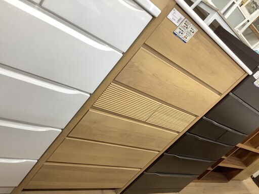 ナチュラルカラーのニトリの6段チェストのご紹介です！