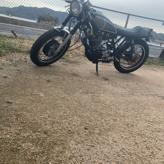 SR400カフェレーサーカスタム　車検令和3年4月の画像