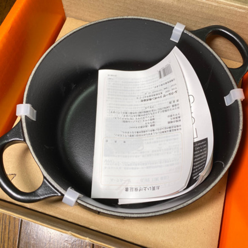 『新品』ル・クルーゼ(Le Creuset) 鋳物 ホーロー 鍋 シグニチャー ココット・ロンド 18 cm マットブラック ガス I