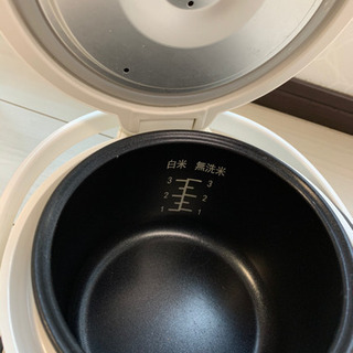3合炊き炊飯器の画像