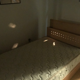 シングルベッドの画像