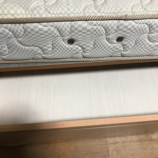 シングルベッドの画像