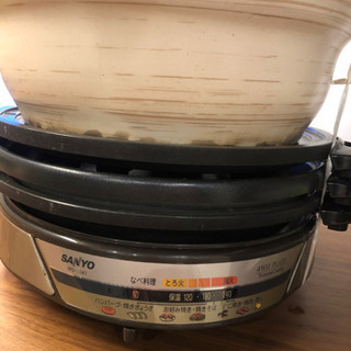 4WAYグリル鍋(鍋、焼肉、お好み焼き、たこ焼き、焼きそば、餃子、ハンバーグなどの調理に)の画像