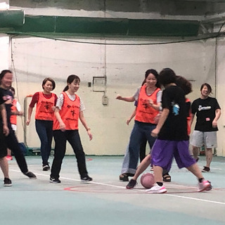 今日13時から、柏でフットサル😁やります