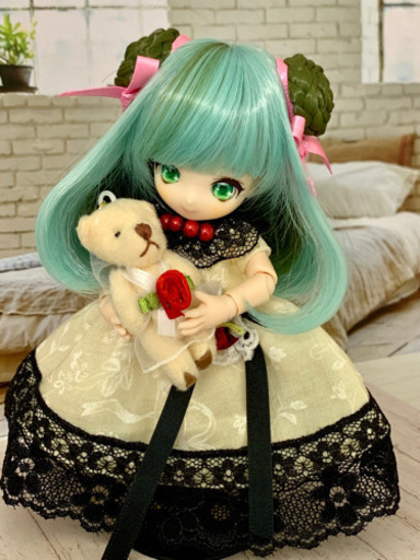 ミニスウィーツドール　身分証承認待ちです。お待ち下さい