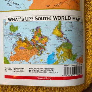 イギリスで購入【南半球が上】世界地図の画像