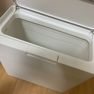 like-it ライクイット シールズ 9.5 密閉ダストボックス 9.5L 全2色 LBD-01　ゴミ箱 生ゴミ キッチンの画像