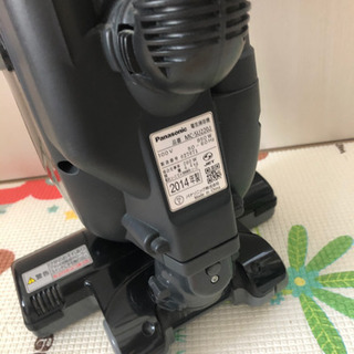 Panasonic 掃除機　紙パック不要　説明書付きの画像