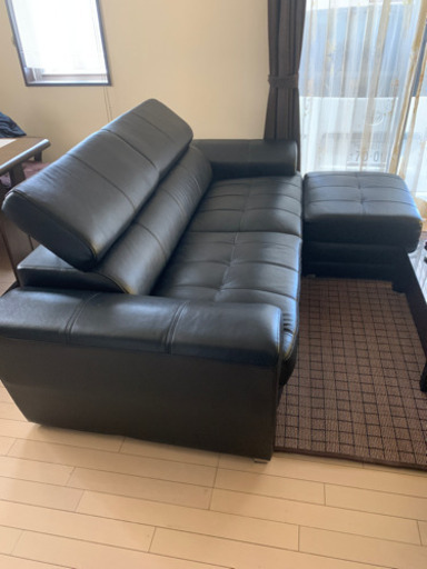 3Pソファー本革　スツール付き