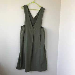 アース　サロペット　スカート