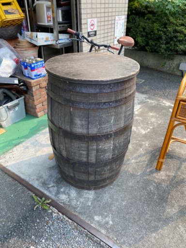樽テーブル